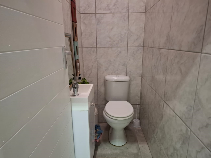 3 Bedroom Property for Sale in Heuwelsig Free State